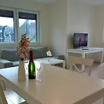 Appartement Elegant At Gare Luxembourg
