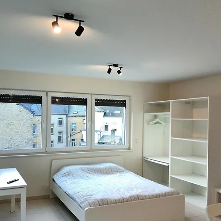 Elegant At Gare 아파트 *