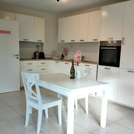 Elegant At Gare * 卢森堡