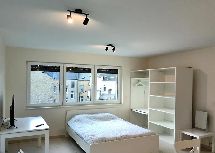 Elegant At Gare 公寓 *