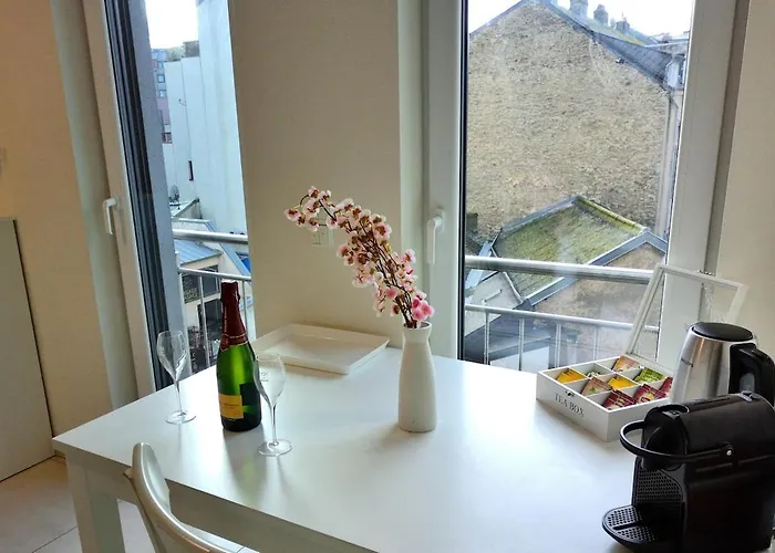 Elegant At Gare 아파트 *