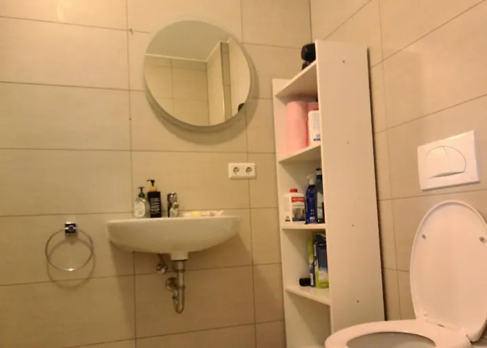 Elegant At Gare 아파트