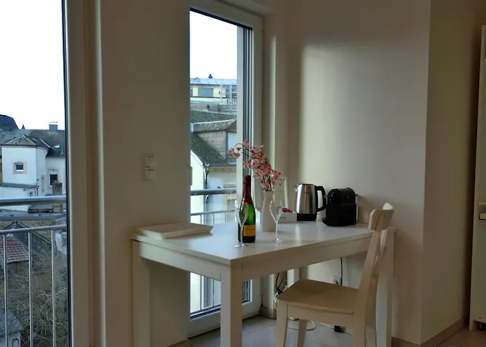 Elegant At Gare 룩셈부르크